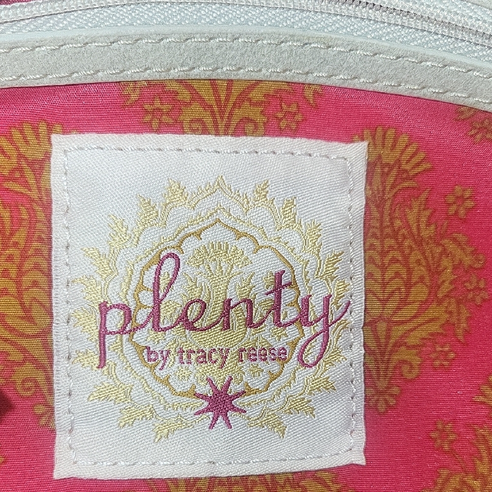 TRACY REESE- PLENTY- Vibrant Multicolor Tote with Wooden Handles - Picture 7 of 11
